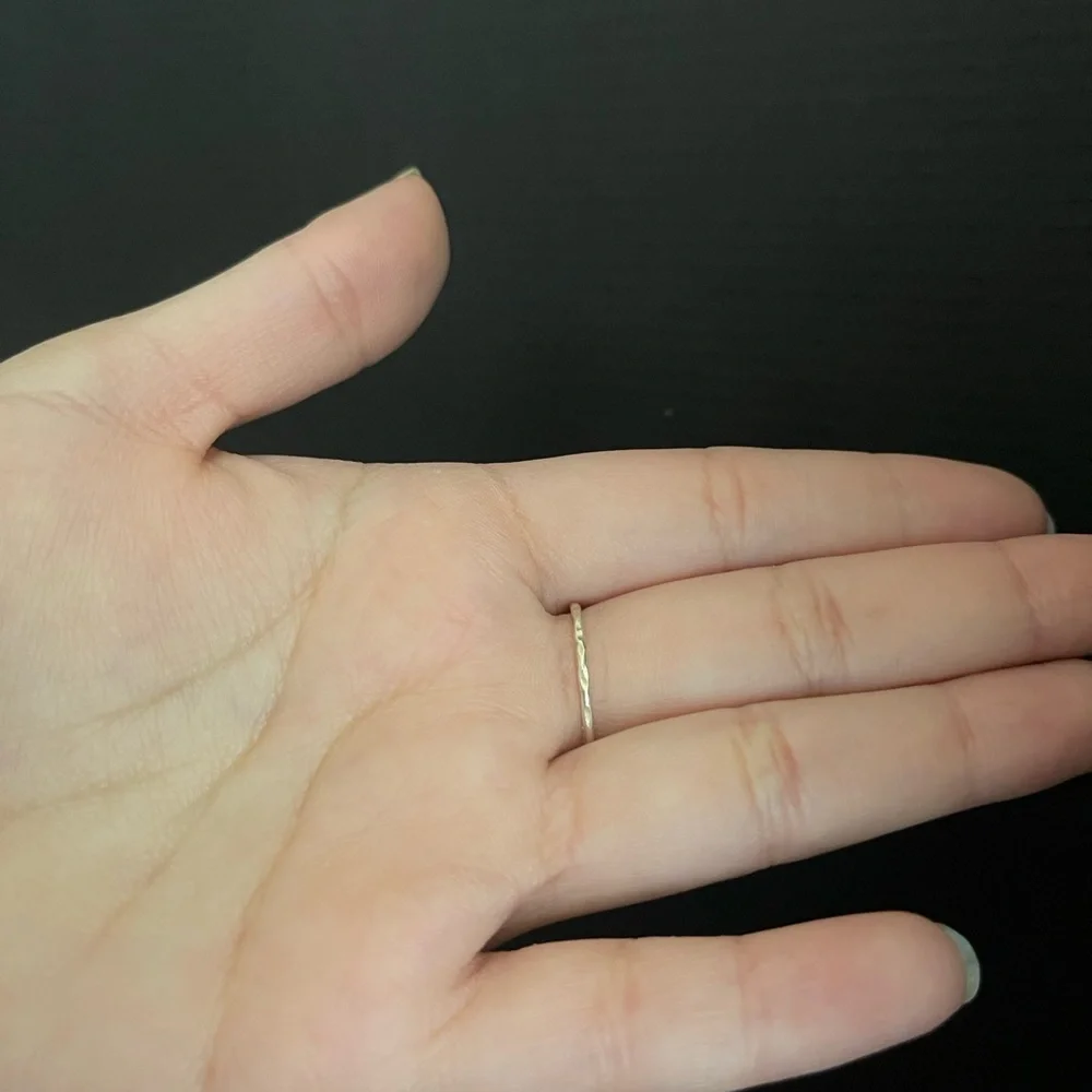 Sterling silver band with dented style stackable ring size 6.25